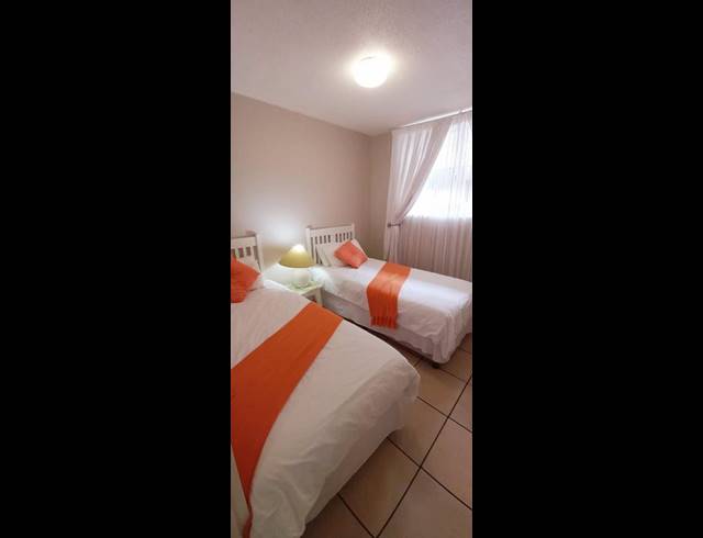 3 BEDROOM APARTMENT FOR SALE IN MARGATE BEACH